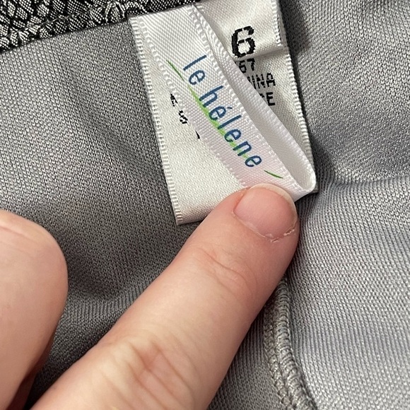 Le Helene snake reptile print gray black mini skirt - Picture 4 of 6